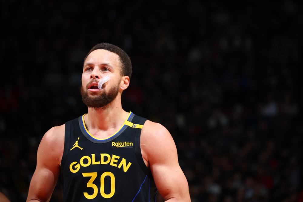 拒绝为巴黎延期比赛！南特：他们上赛季对阵多特推迟联赛仍被淘汰.